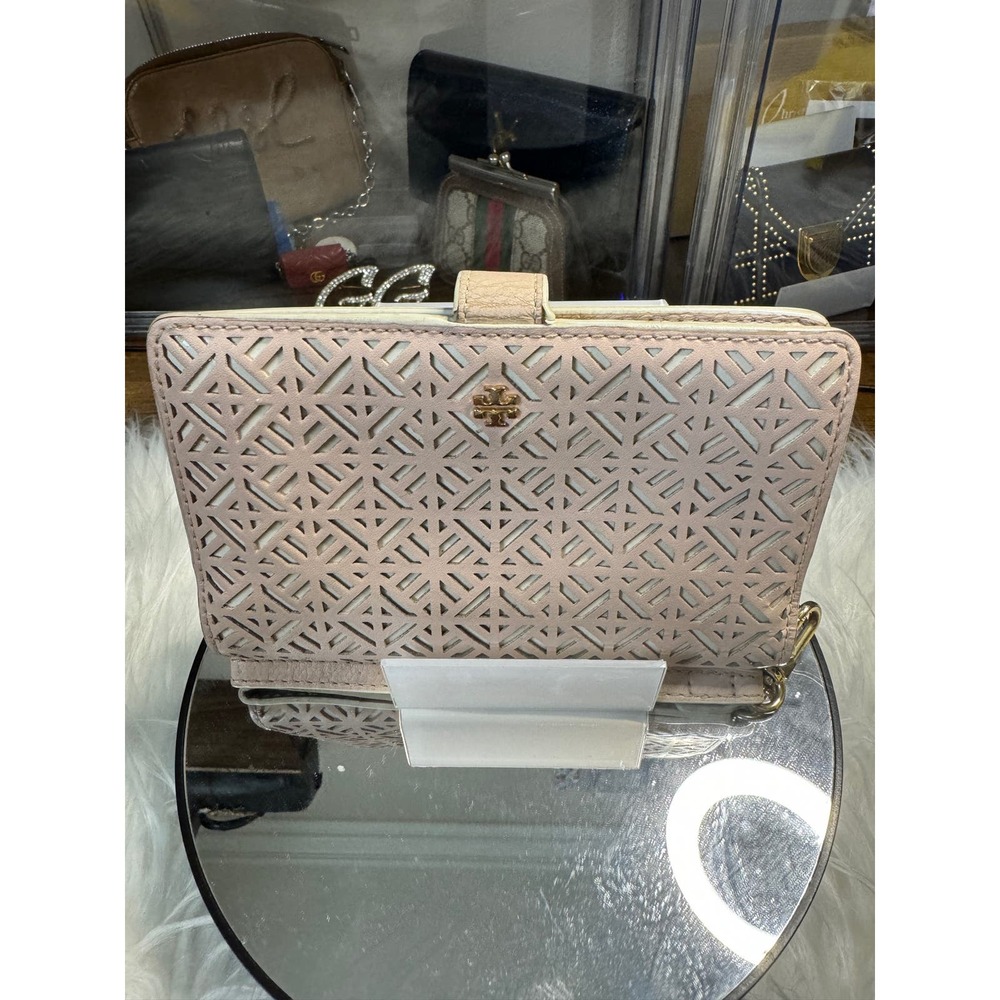 Tory Burch Cream Wallet